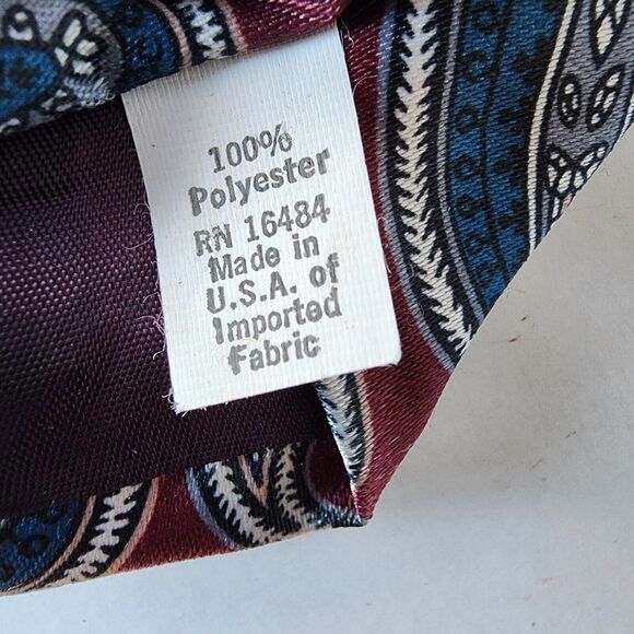Vintage Tie The Mens Store Necktie Burgundy Paisley Polyester 3.5"x58" - Picture 5 of 5